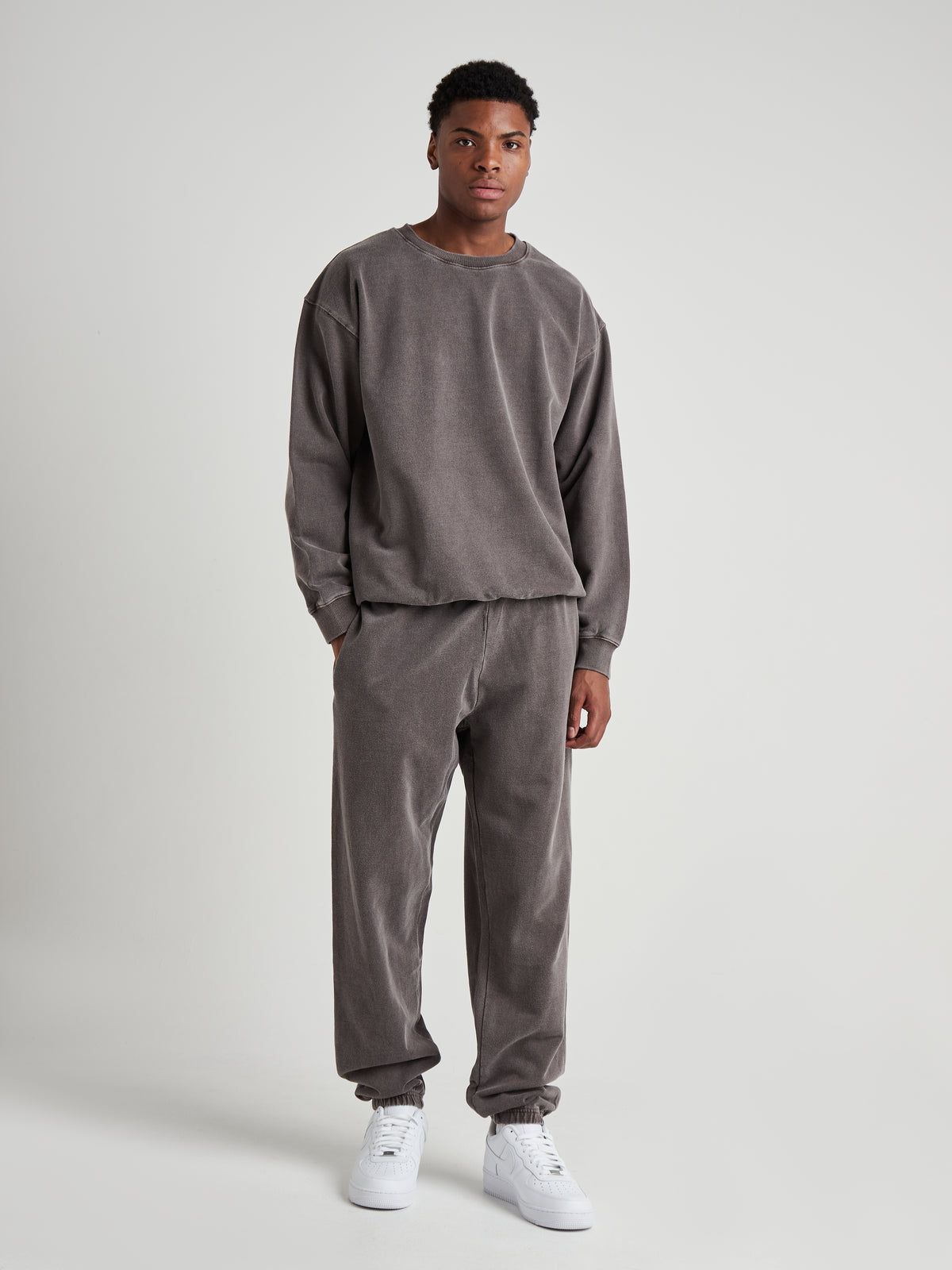 Relaxed Sculpted Cuff Jogger -  Espresso Brown Wash-2