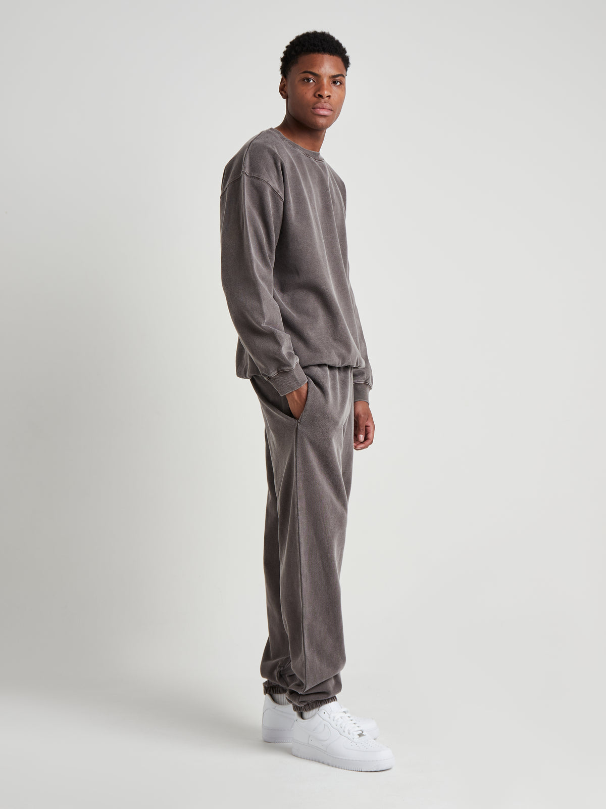 Relaxed Sculpted Cuff Jogger -  Espresso Brown Wash-4