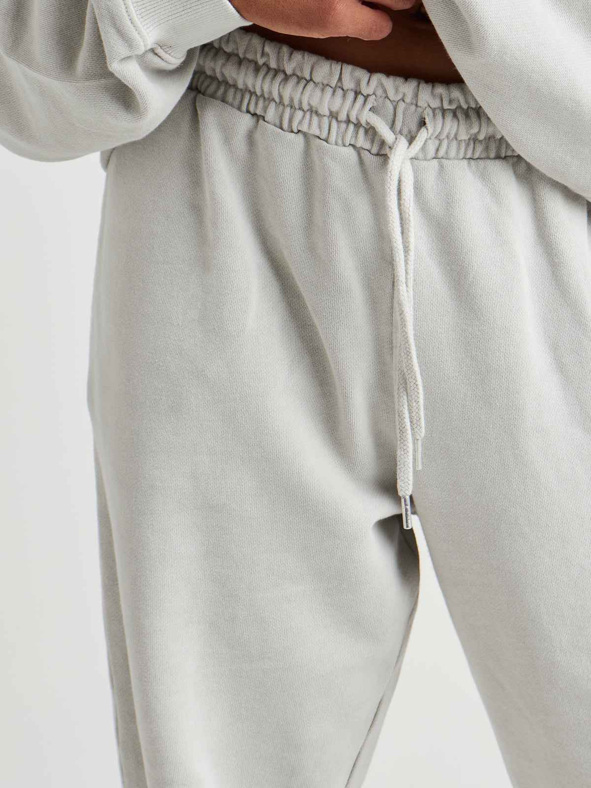 Relaxed Sculpted Cuff Jogger - Silver Birch Wash-8