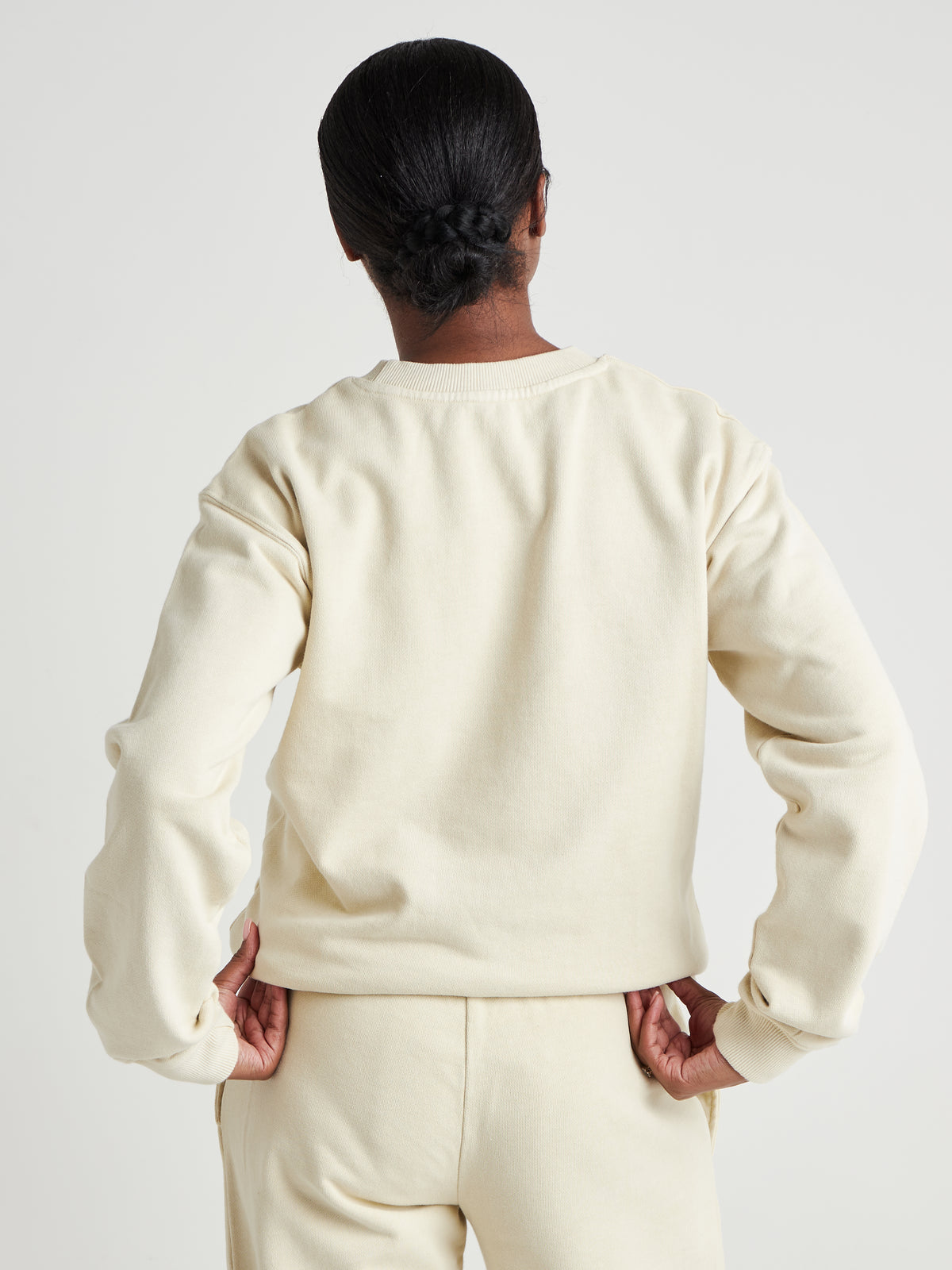 Washed Crew Neck Sweatshirt - Cream Pearl Wash-8