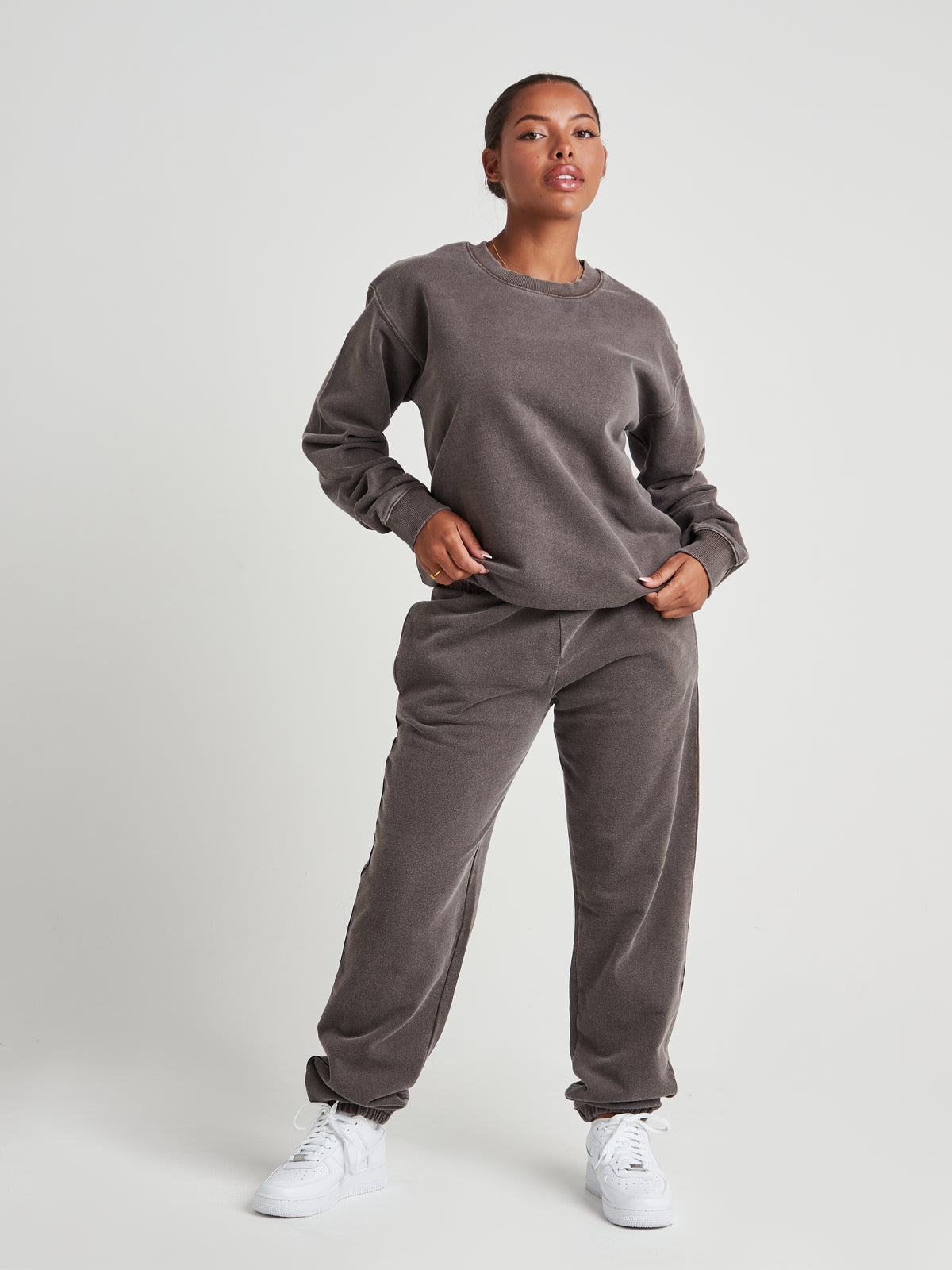Relaxed Sculpted Cuff Jogger -  Espresso Brown Wash-3