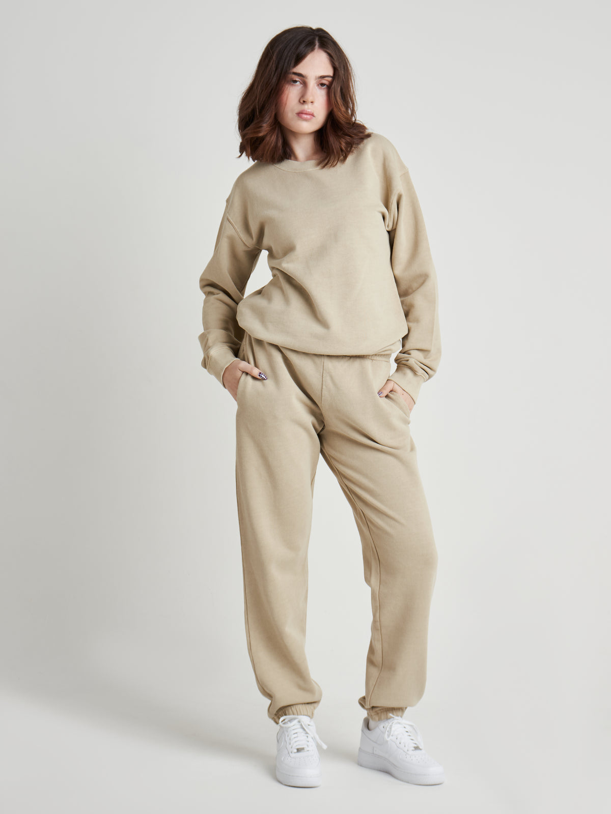 Relaxed Sculpted Cuff Jogger - Natural Khaki Wash-3