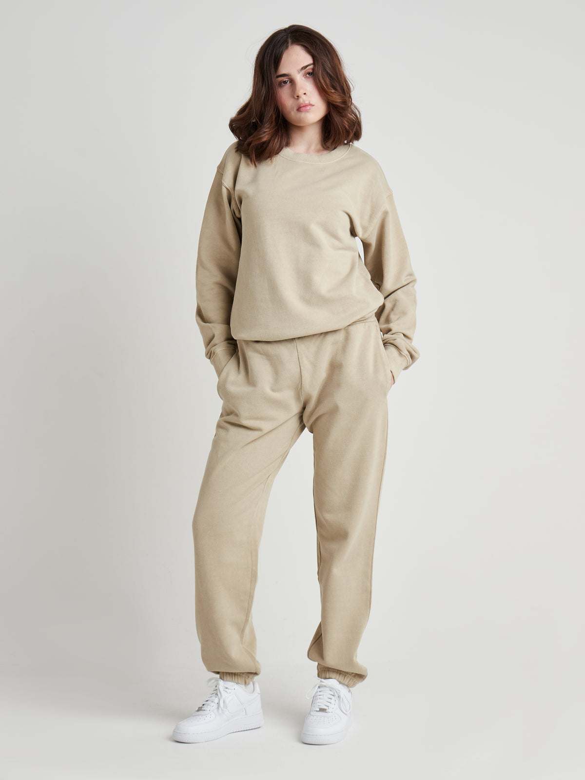 Relaxed Sculpted Cuff Jogger - Natural Khaki Wash
