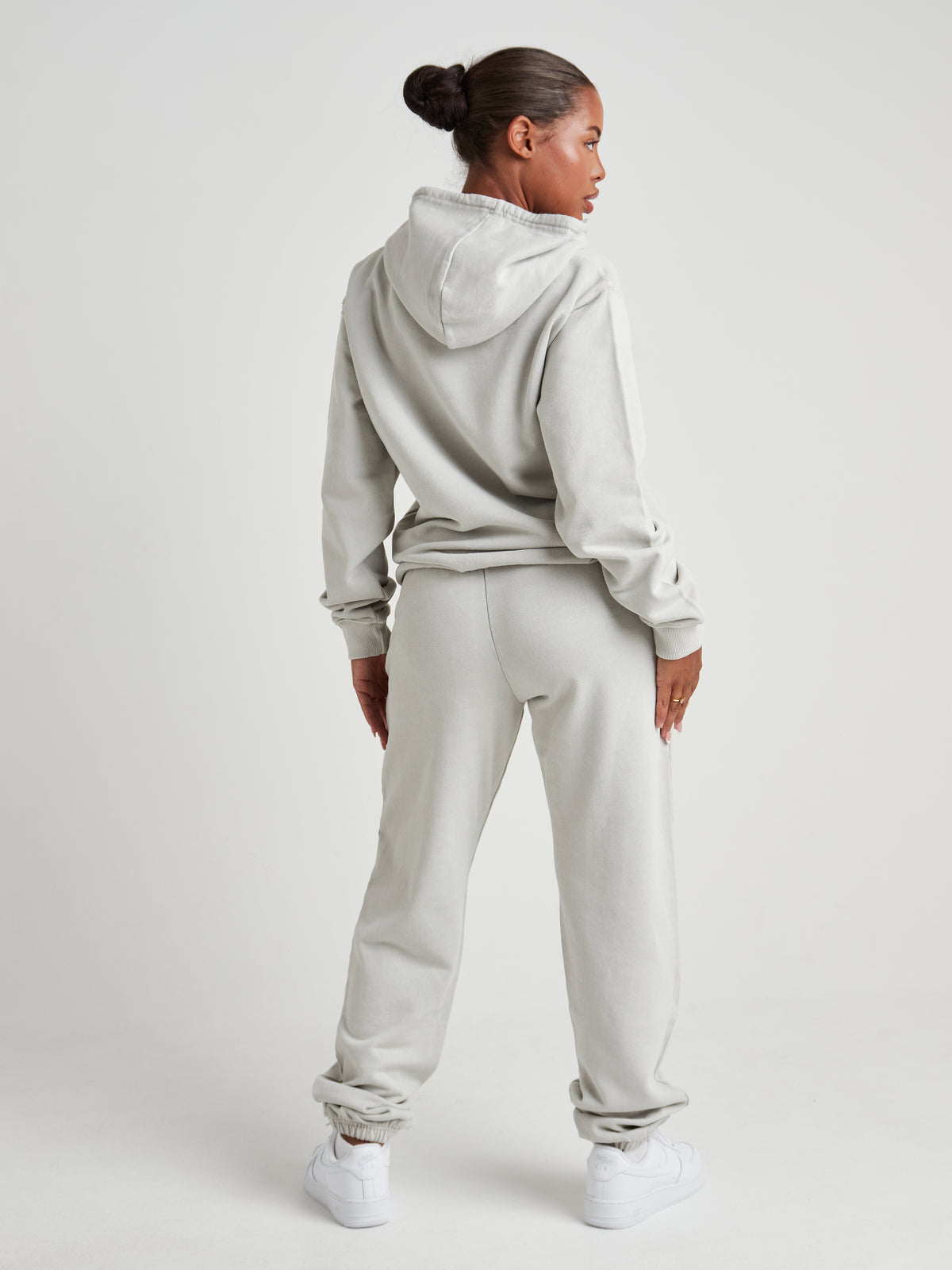 Relaxed Sculpted Cuff Jogger - Silver Birch Wash-5