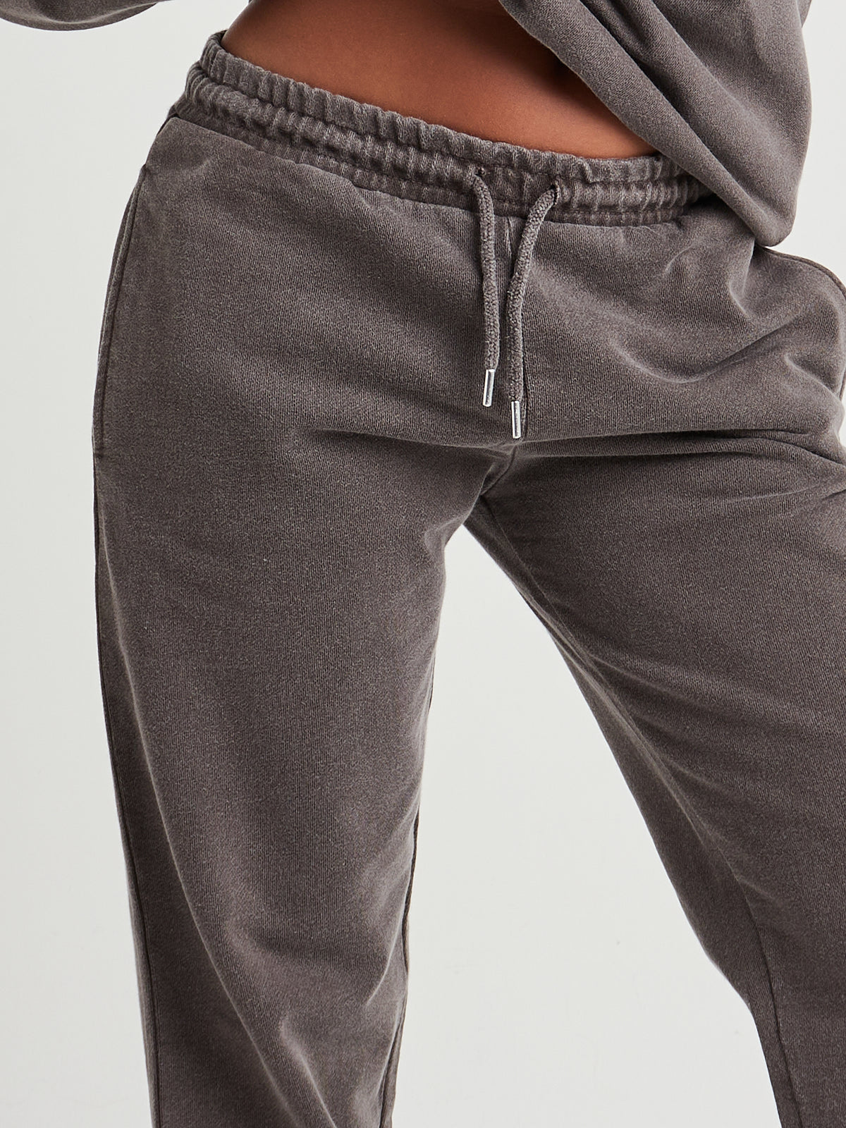 Tailored Straight-Leg Joggers - Espresso Brown Wash-9