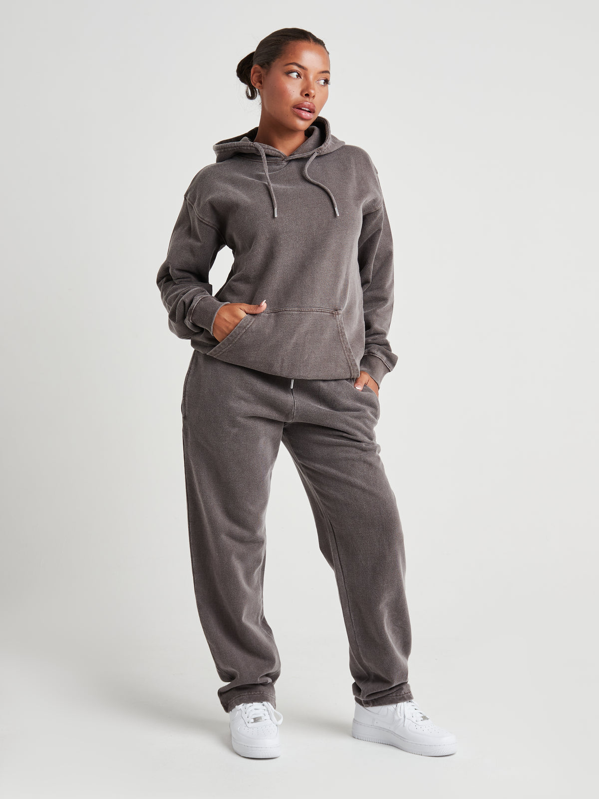 Tailored Straight-Leg Joggers - Espresso Brown Wash-4